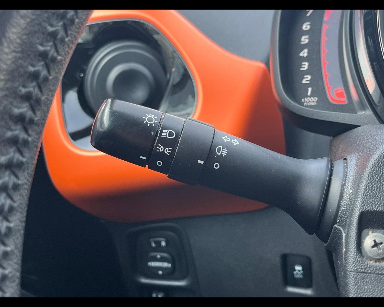 Foto CITROEN C1 5p 1.0 vti Urban Ride 72cv