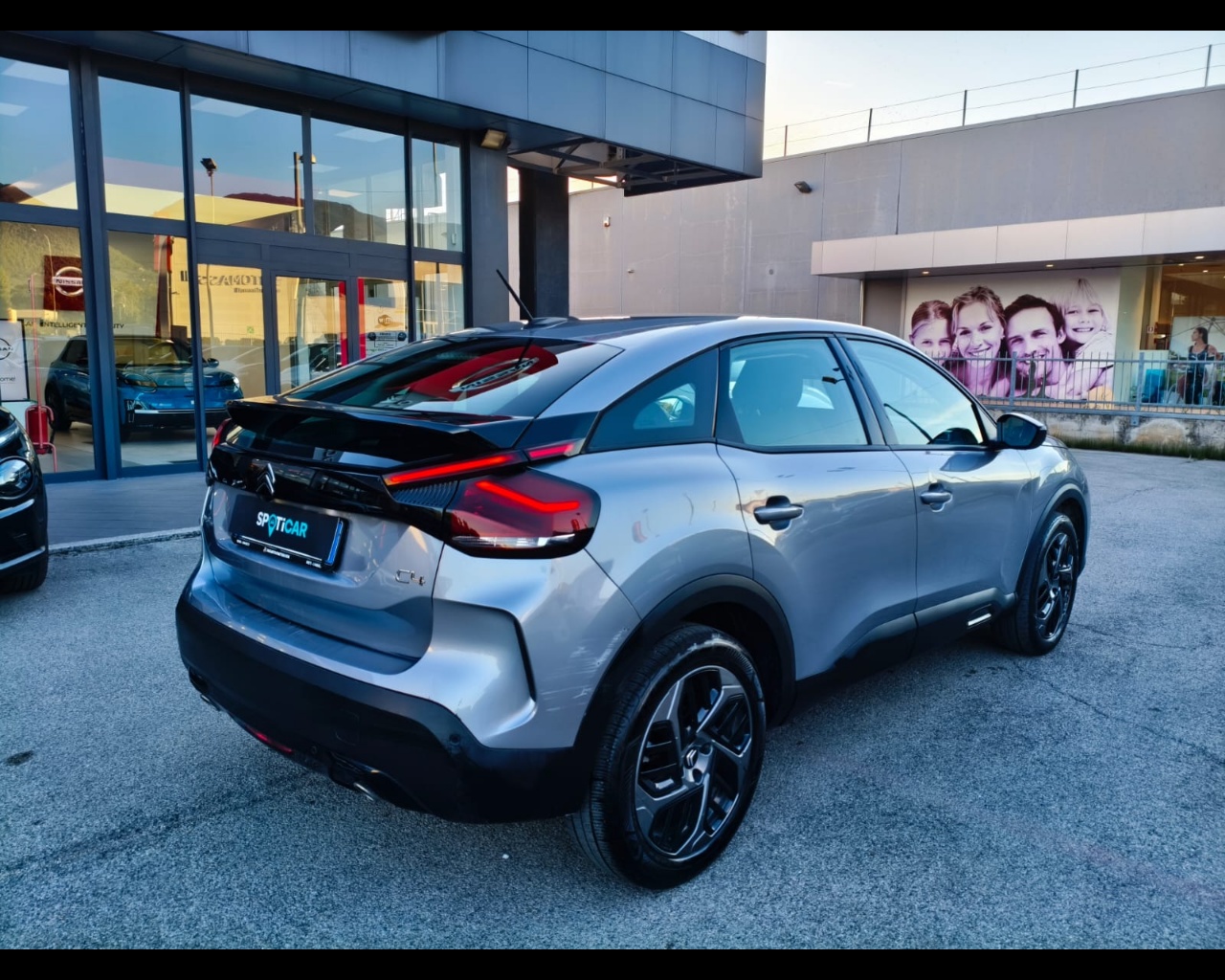 Foto CITROEN C4 1.2 puretech Plus s&s 130cv