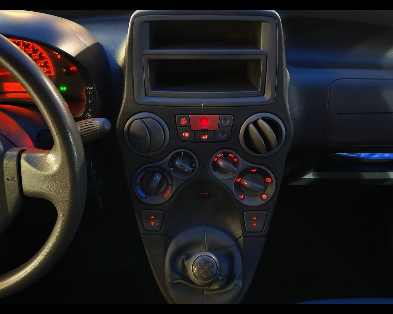 Foto FIAT Panda 1.2 Dynamic 69cv E5