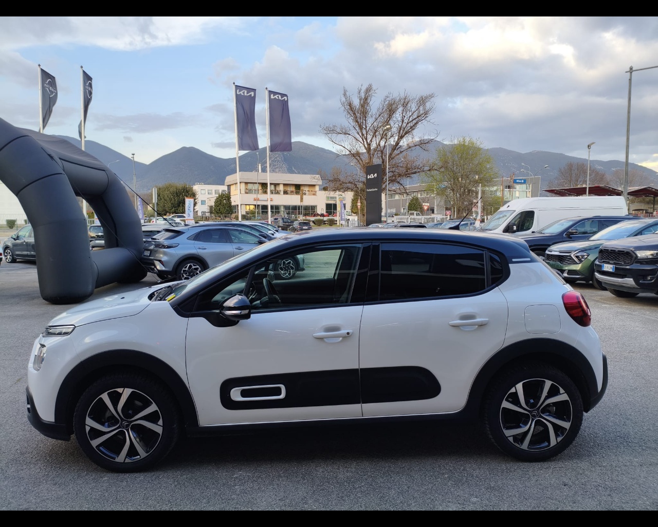 Foto CITROEN C3 1.5 bluehdi Shine Pack s&s 100cv 6m
