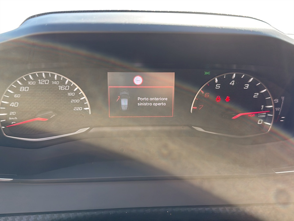 PEUGEOT 208 1.2 puretech Allure Navi Pack s&s 100cv Benzina usato - 8