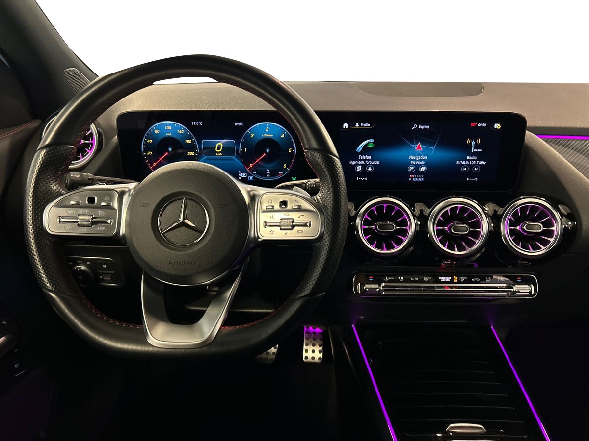 Mercedes GLA GLA 180 D Premium 8G-DCT - 11