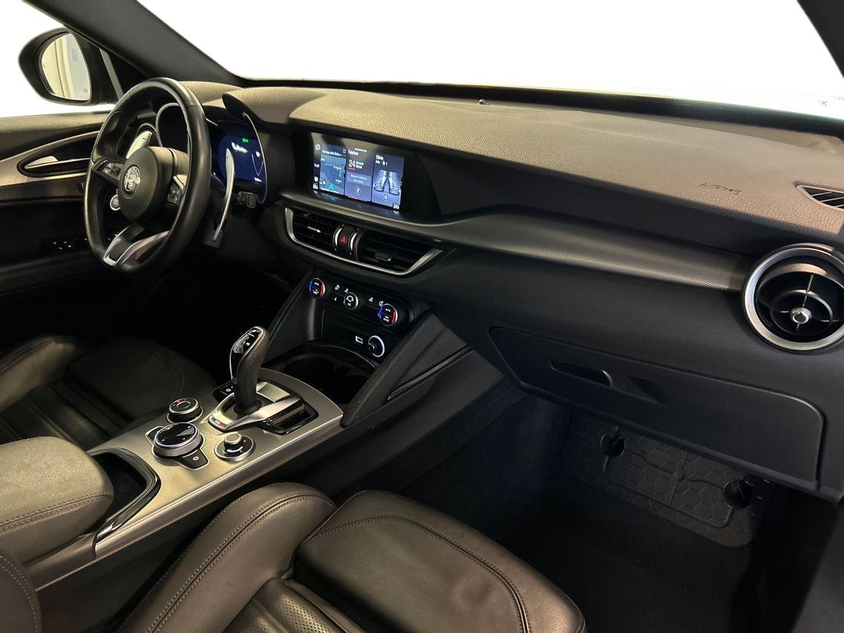 Alfa Romeo Stelvio Stelvio 2.2 Turbo 210cv Veloce Q4 AT8 - 15