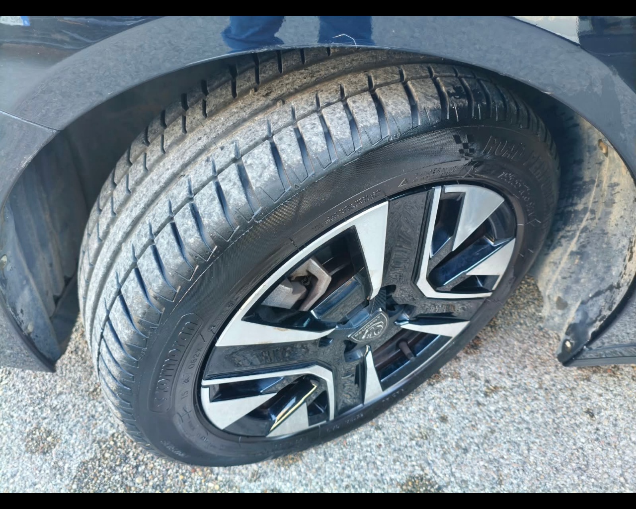 Foto PEUGEOT 208 1.2 puretech Allure s&s 100cv