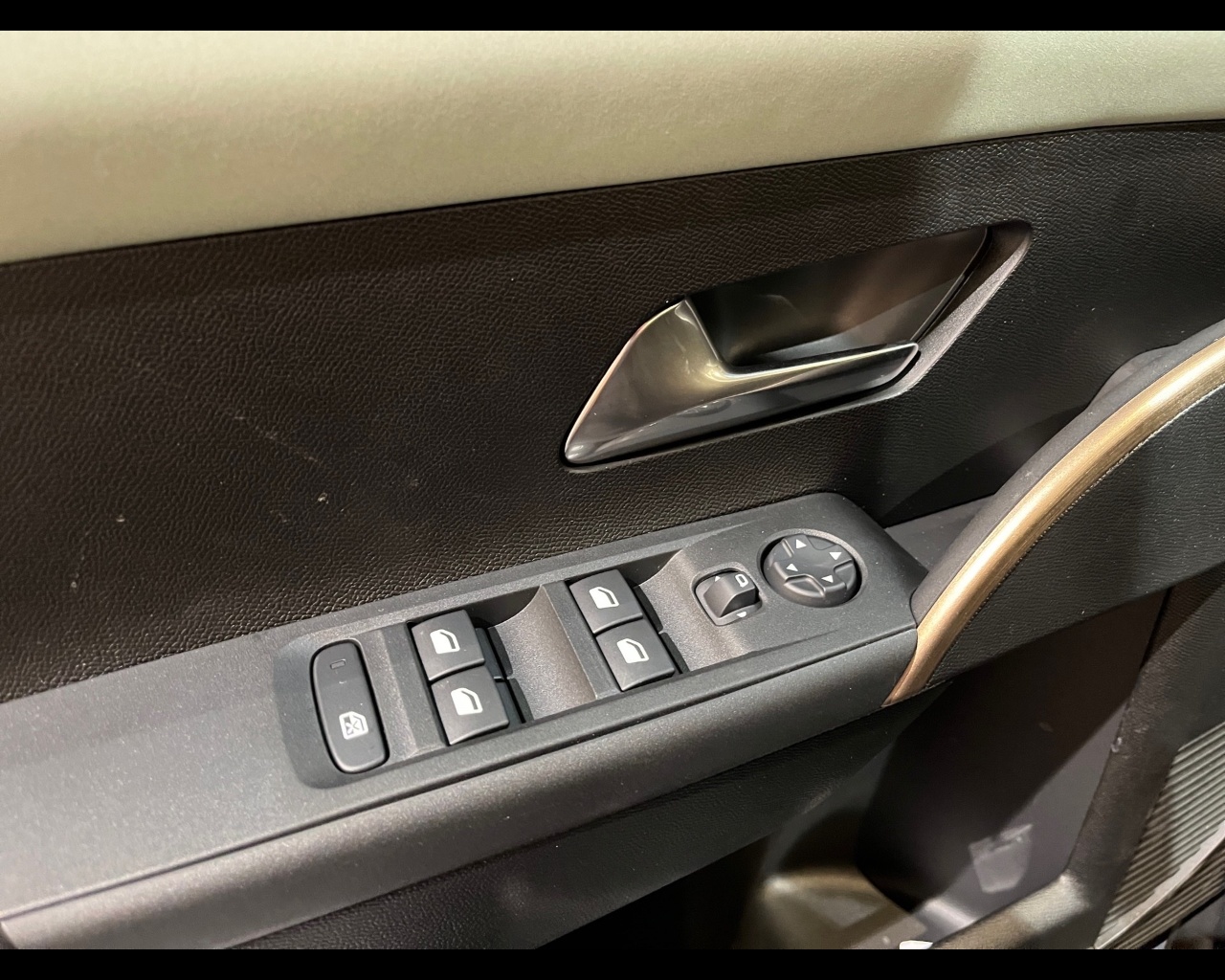 Lancia Ypsilon 2024 KM0 2025 Ypsilon 2024 Verona