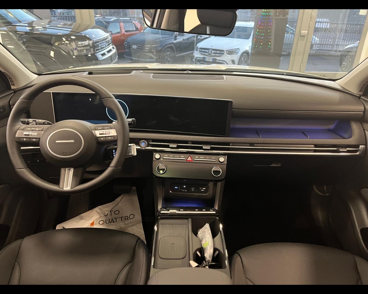 Foto HYUNDAI TUCSON PE 1.6HEV AT 2WD EXELLENCE+LP+PP