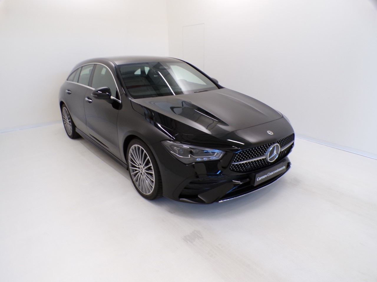 Mercedes CLA Shooting Brake 180 D AMG Line Advanced Plus 8G-DCT - 3
