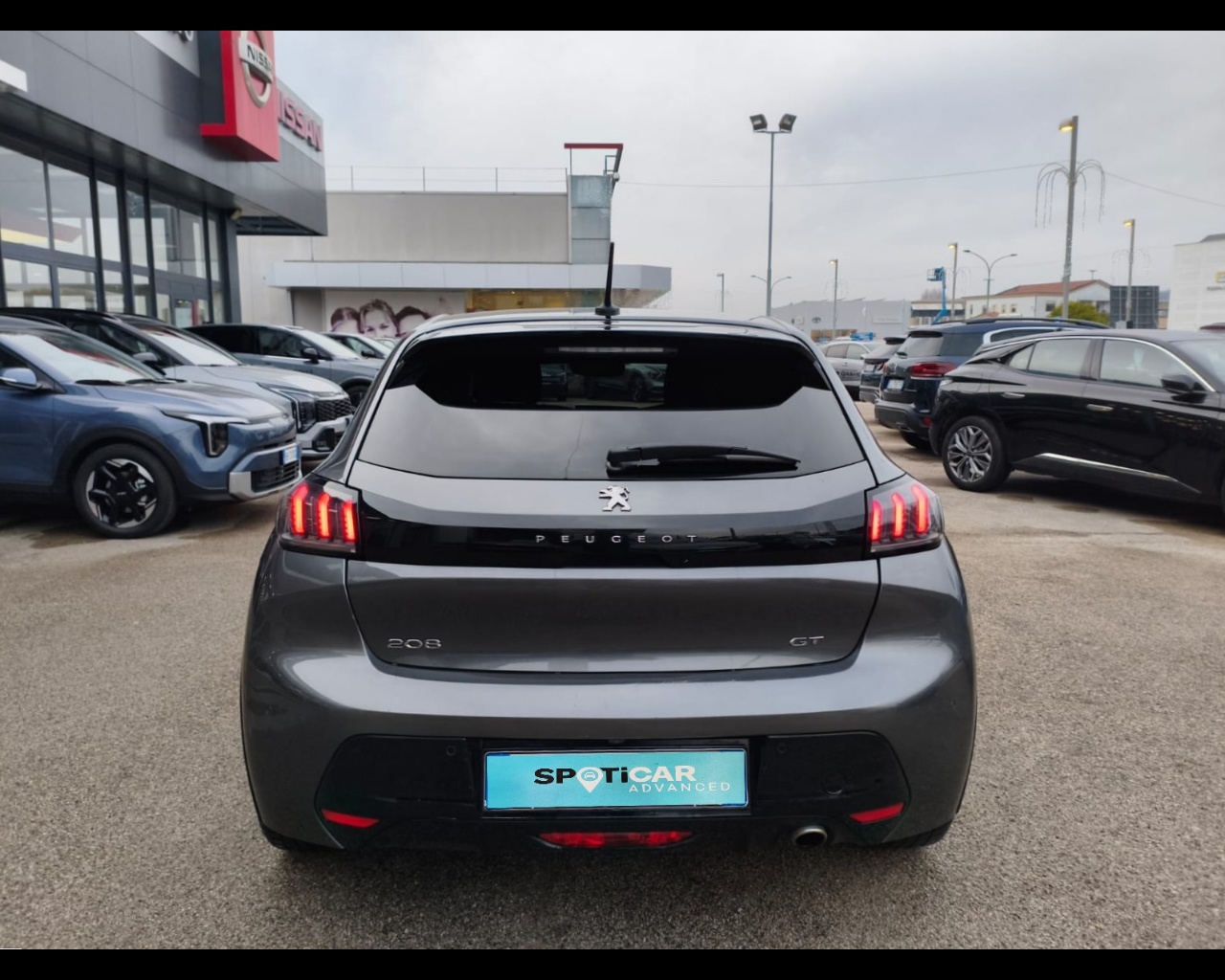Foto PEUGEOT 208 1.5 bluehdi GT Pack s&s 100cv