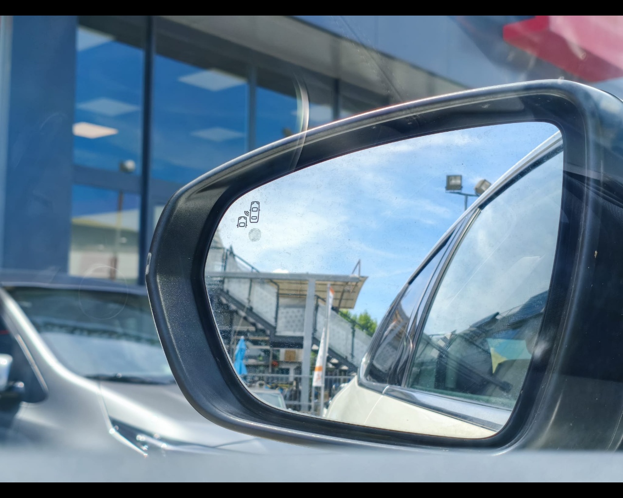 Foto CITROEN C5 Aircross 1.2 puretech Shine s&s 130cv eat8