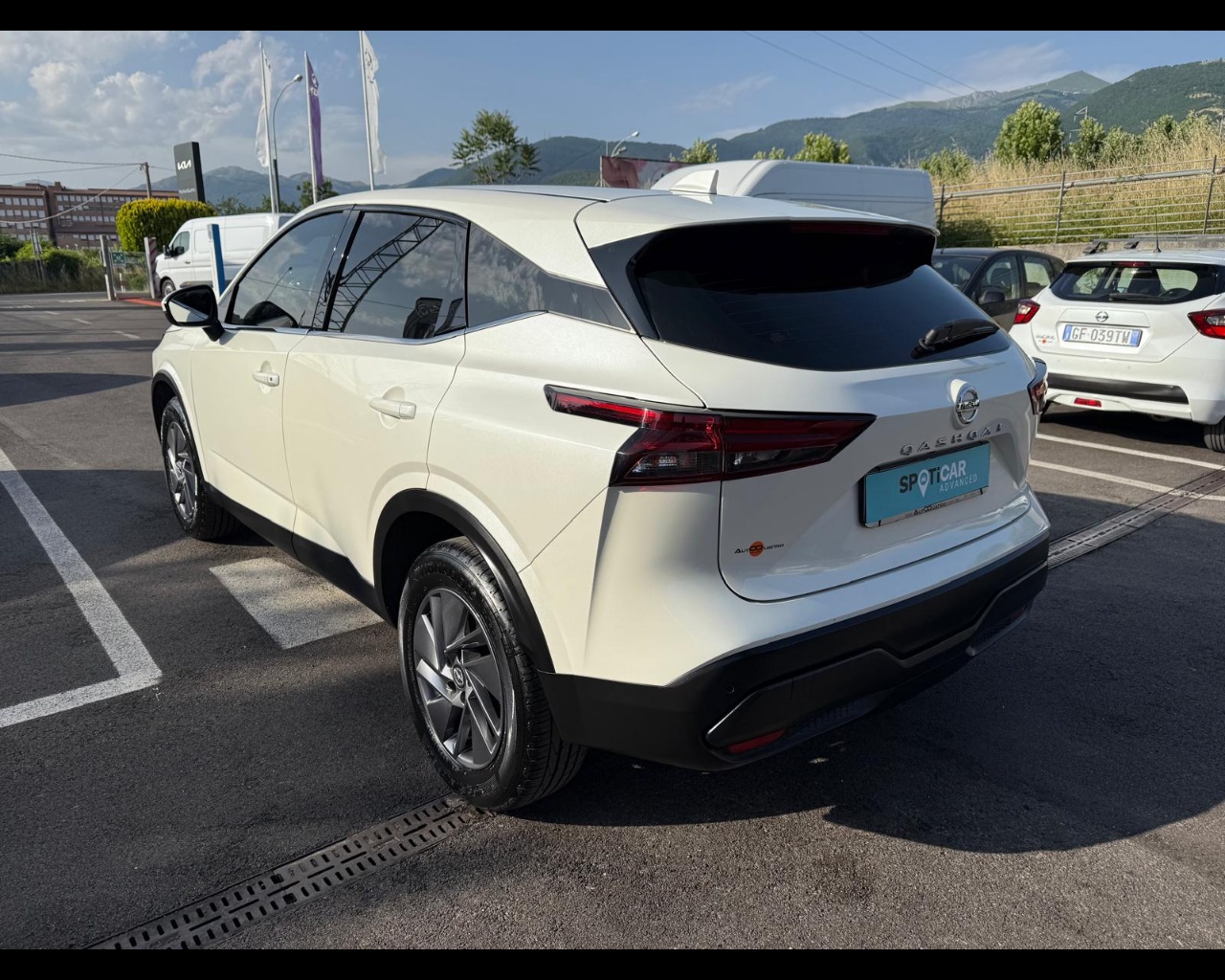 Foto NISSAN Qashqai 1.3 mhev Acenta 2wd 140cv