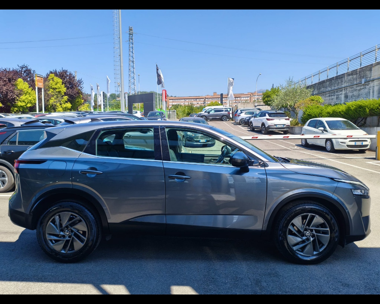 Foto NISSAN Qashqai 1.3 mhev Acenta 2wd 140cv