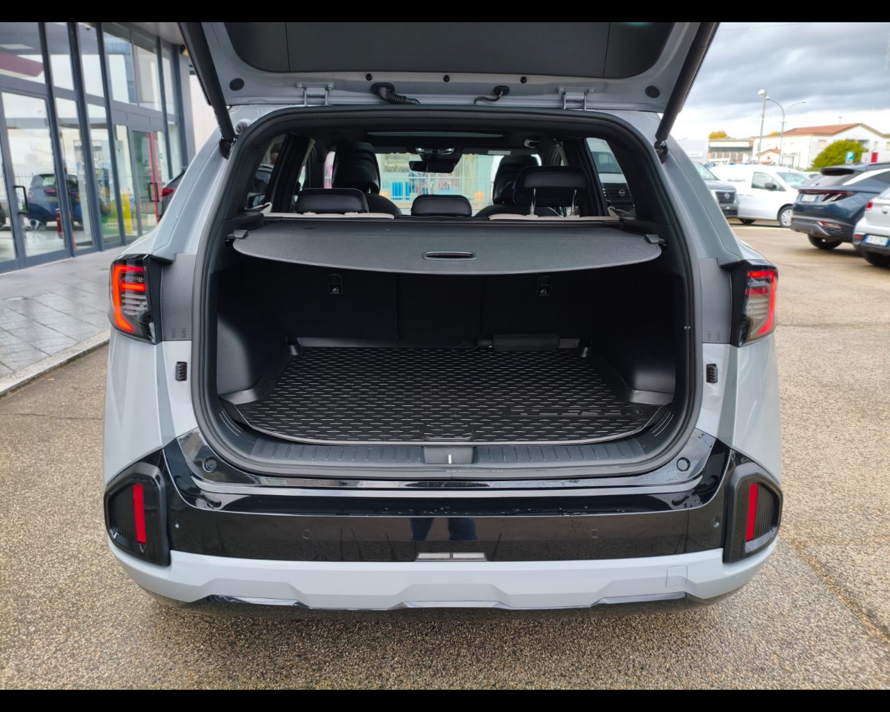 Foto KIA SPORTAGE PE 1.6 DS MH DCT GTL SR BC