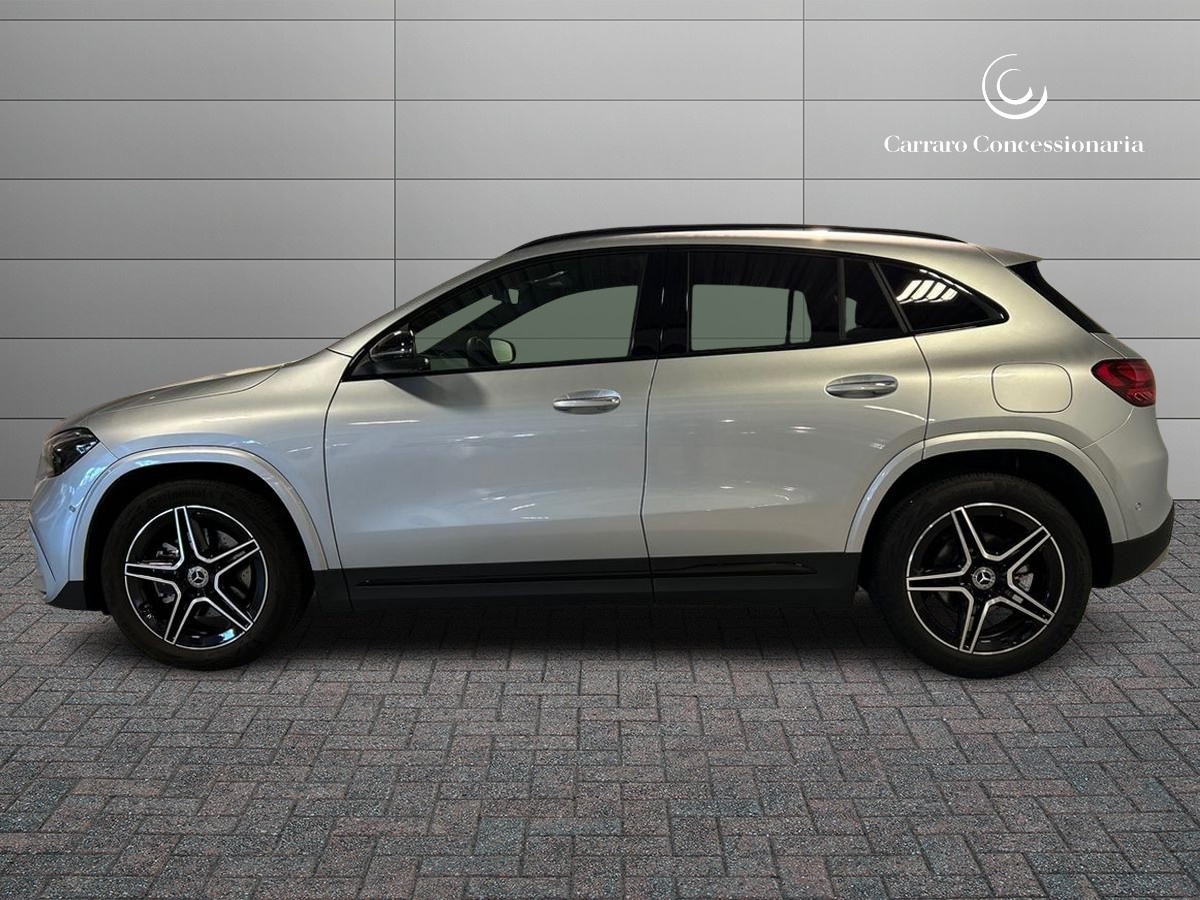 Mercedes  GLA 200 D AMG Line Advanced Plus 8G-DCT - 6