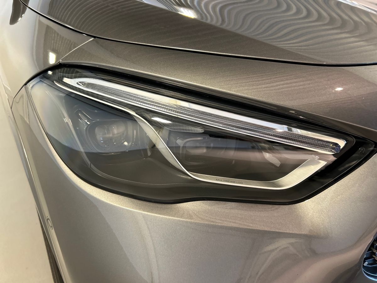 Mercedes  GLA 200 D AMG Line Premium 4Matic 8G-DCT - 7