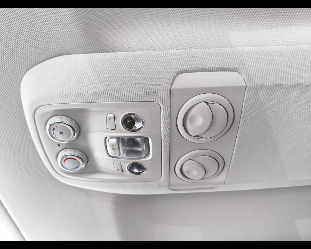 Foto FIAT Ulysse combi M1 XL 2.2 diesel 180cv S&S auto