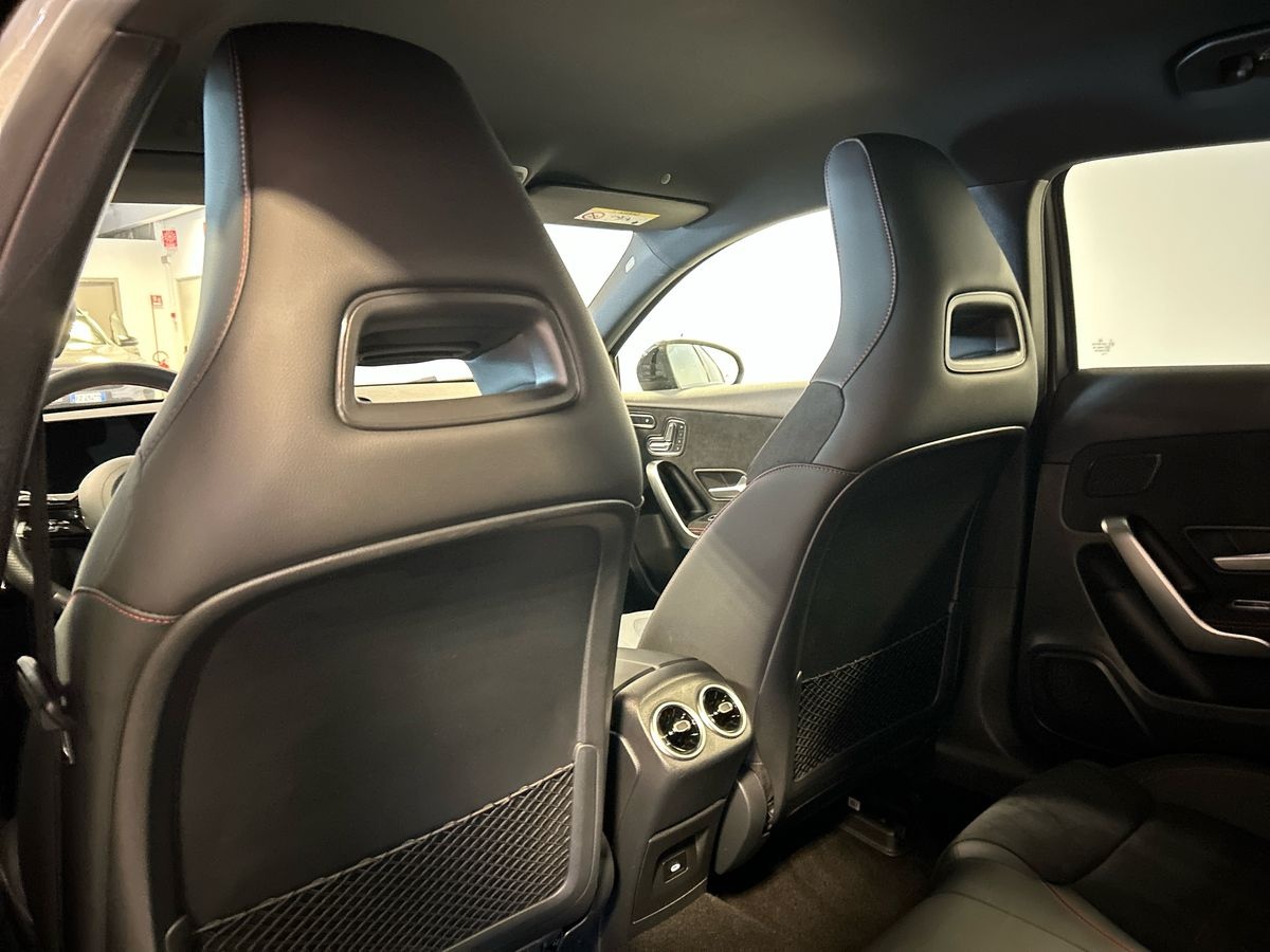 Mercedes Classe A Classe A 250 e Plug-In-Hybrid Advanced Plus AMG Line Speedshift DCT AMG 8G - 18