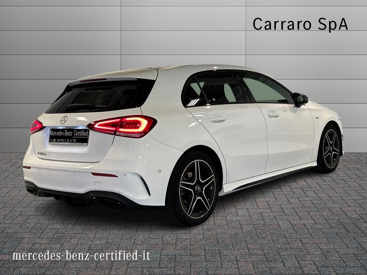 Mercedes Classe A Classe A 180 D Premium Night edition 8G-DCT - 2