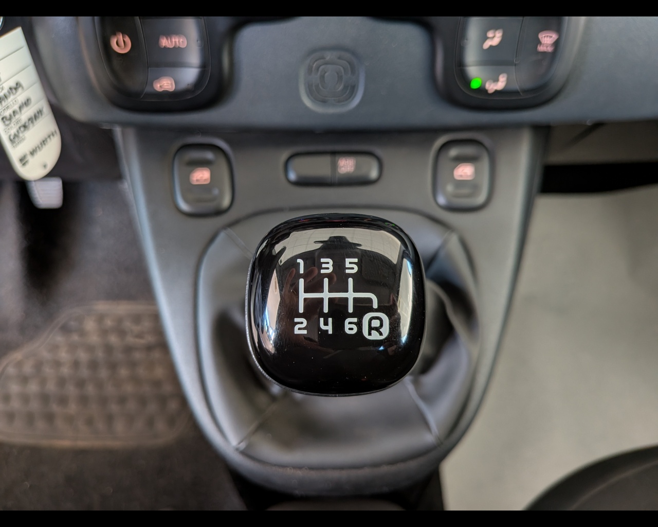 Foto FIAT Panda 1.0 firefly hybrid Cross s&s 70cv 5p.ti