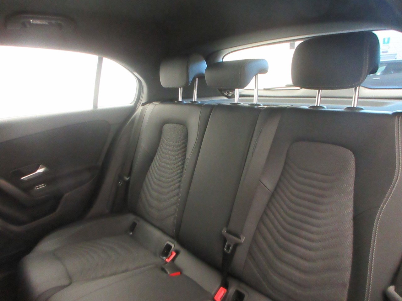 Mercedes Classe A Classe A 180 D Business 8G-DCT - 13