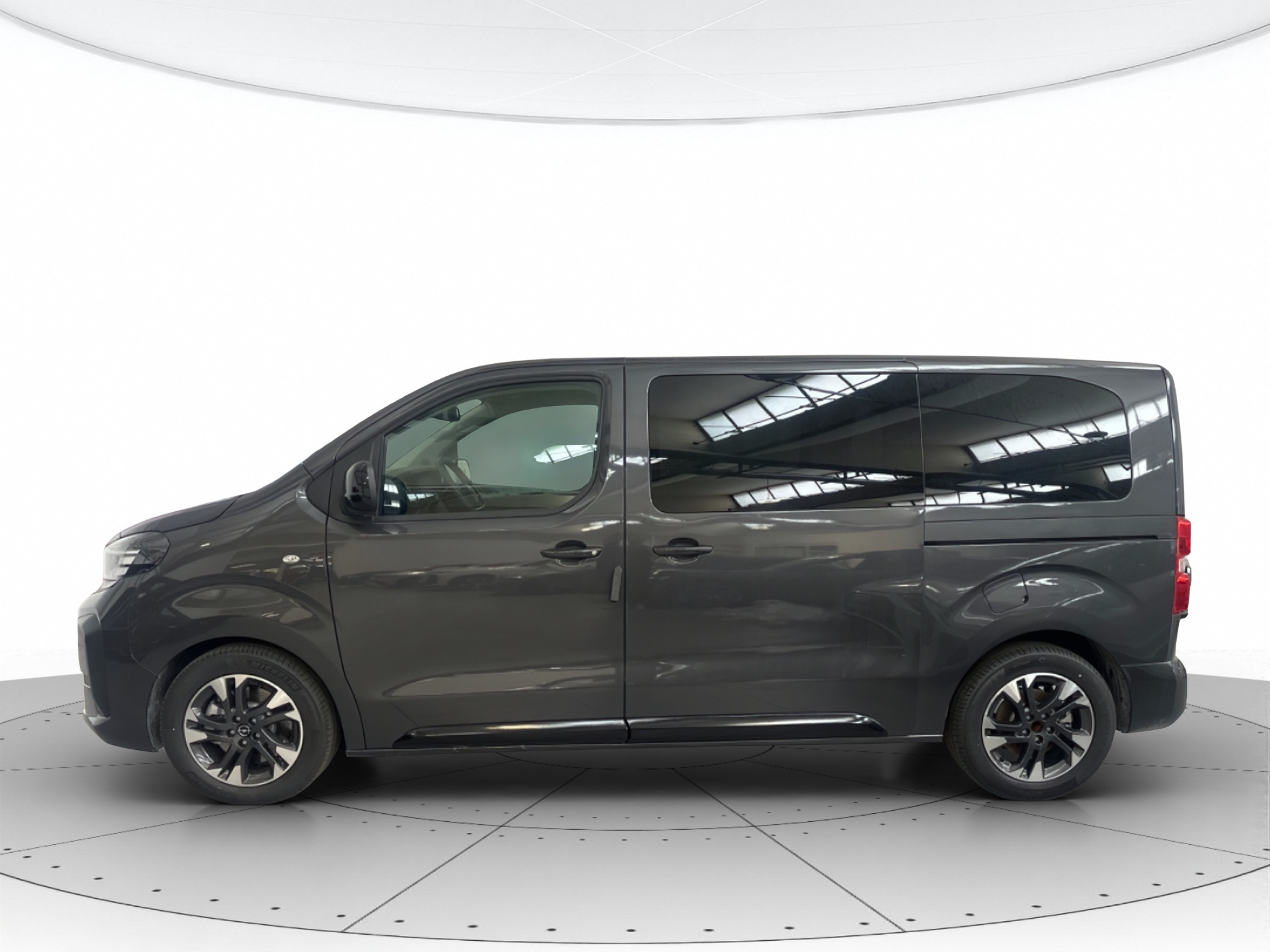 Opel Zafira / Vivaro KM0 2026 Zafira / Vivaro Carpi
