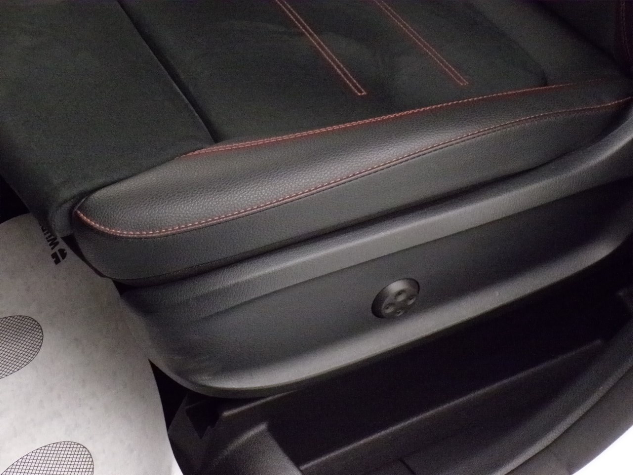 Mercedes GLA GLA 200 D Premium 4Matic 8G-DCT - 14
