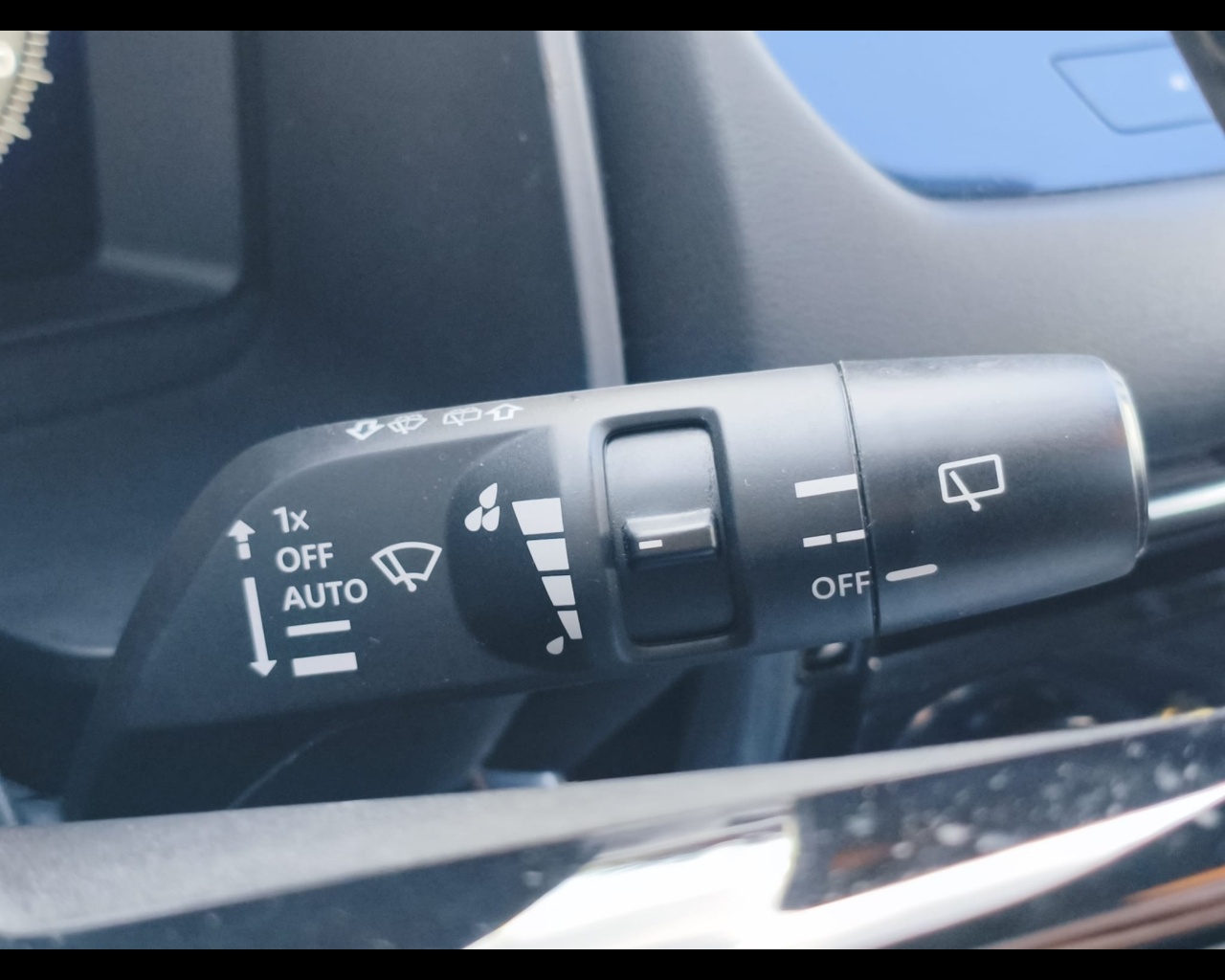 Foto NISSAN Qashqai 1.3 mhev N-Connecta 2wd 140cv