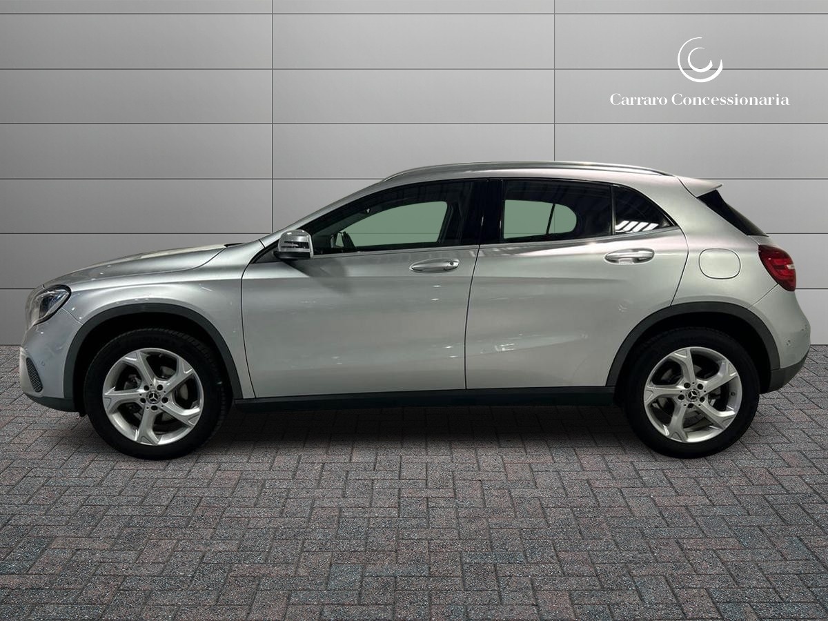 Mercedes GLA GLA 200 D Sport 7G-DCT - 6