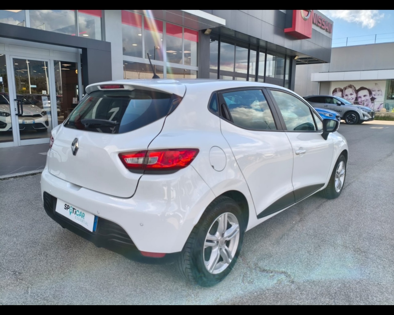 Foto RENAULT Clio 5p 1.2 Wave Gpl 75cv