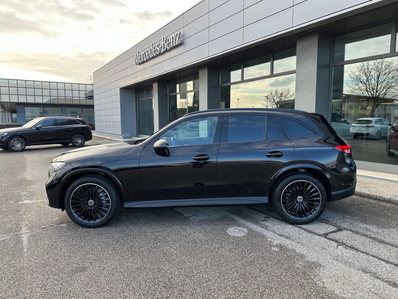 Mercedes GLC GLC 220 d 4Matic AMG Line ADVANCED - 4
