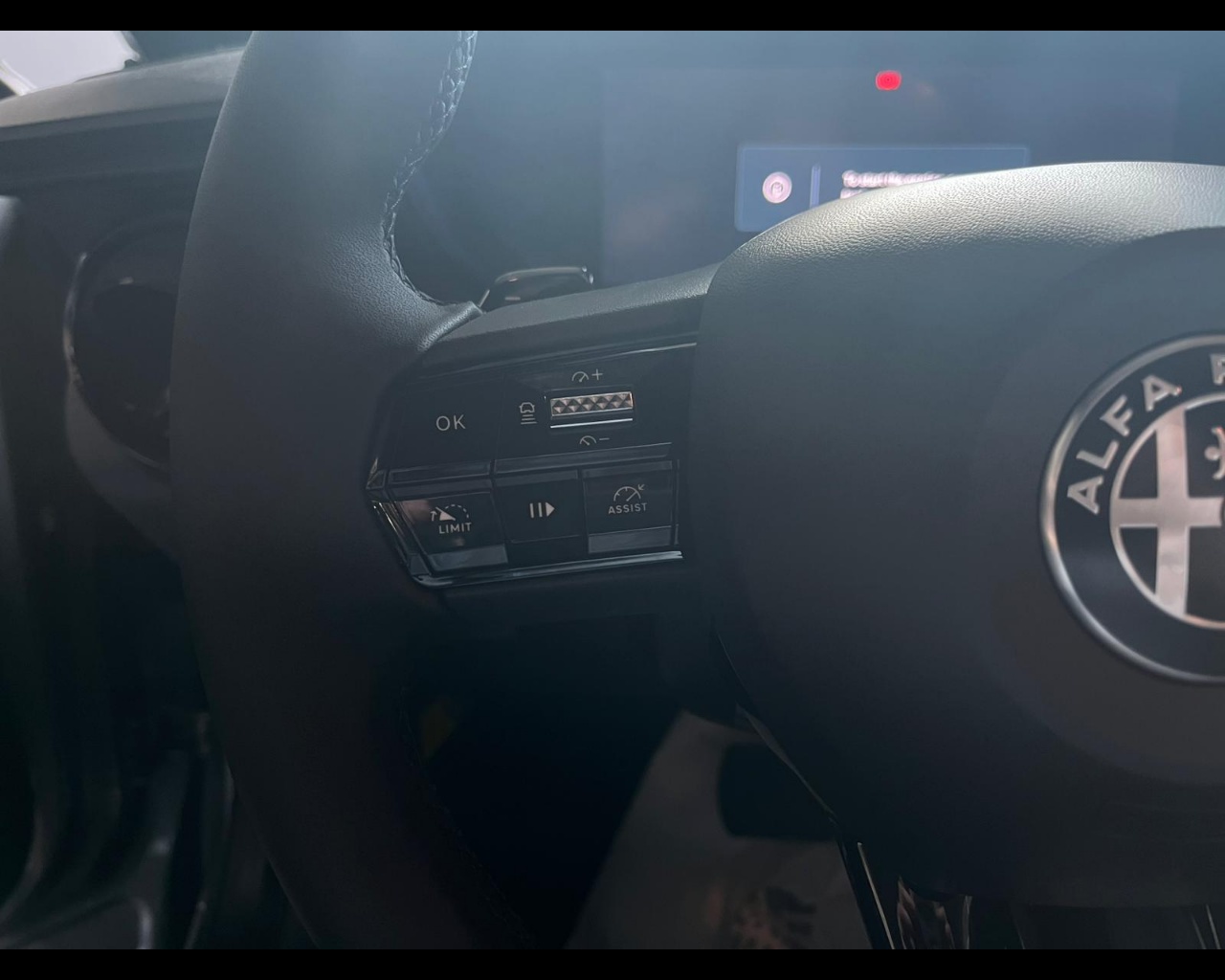 Foto ALFA ROMEO Junior Ibrida Ibrida 1.2 136cvHybrid Edct6