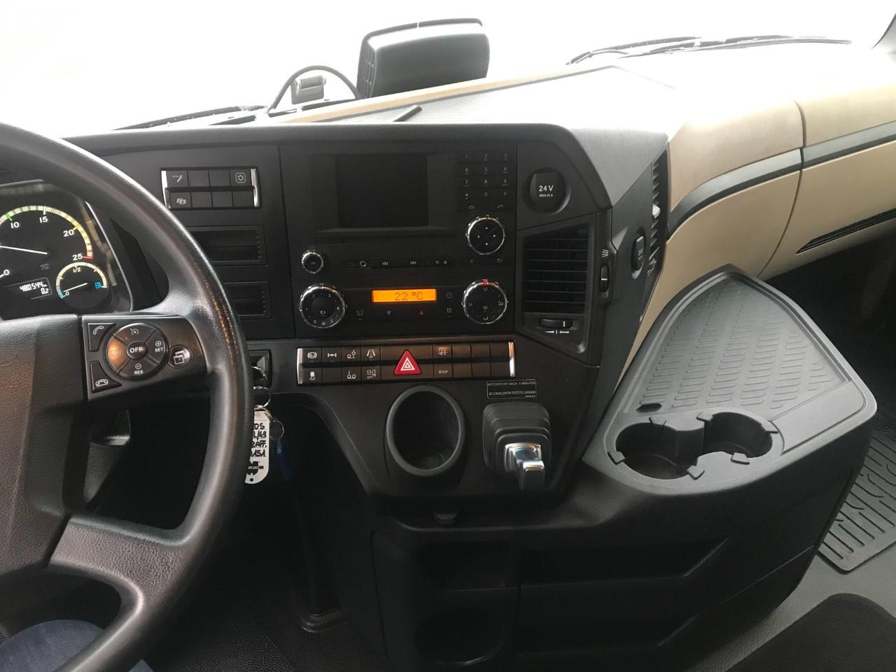 Mercedes Actros actros 2548 L Flat cab. Str.Sp. 2,5 Euro VI - 11
