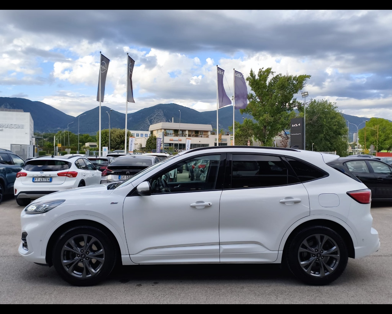 Foto FORD Kuga 1.5 ecoblue ST-Line 2wd 120cv