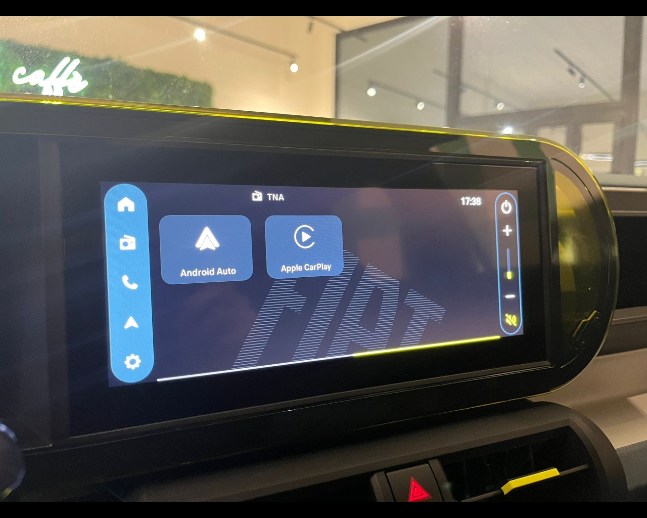 Foto FIAT Grande Panda Hybrid Icon 1.2 Hybrid 100cv