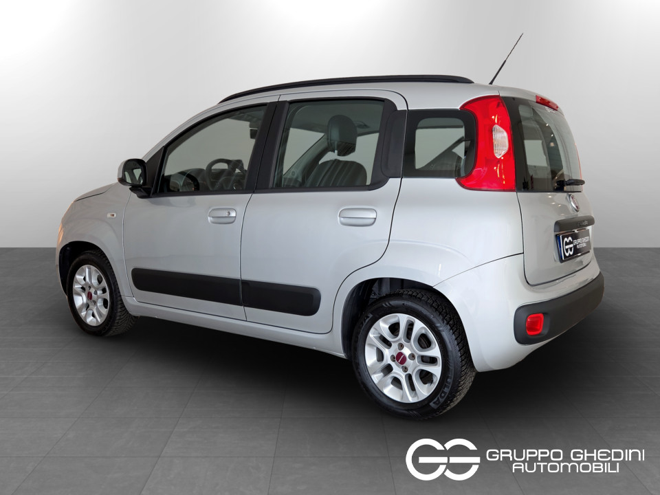 FIAT NUOVA PANDA Panda S2 Panda Lounge 1.3 Jtd95 Cv E6 Diesel usato - 2