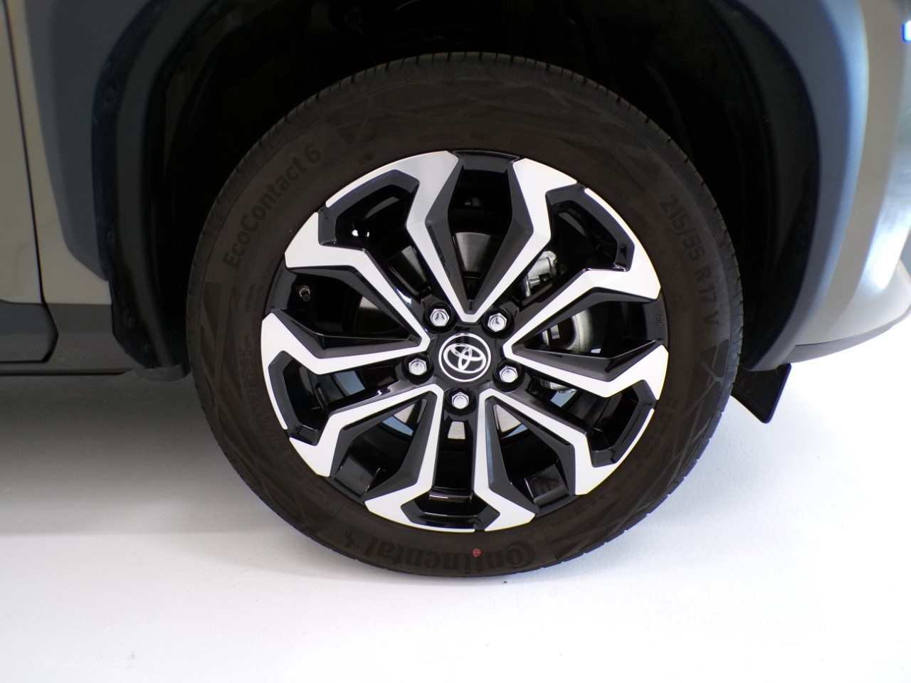 Toyota Yaris Cross Yaris Cross 1.5 H 130cv Trend AWD-i e-CVT - 4