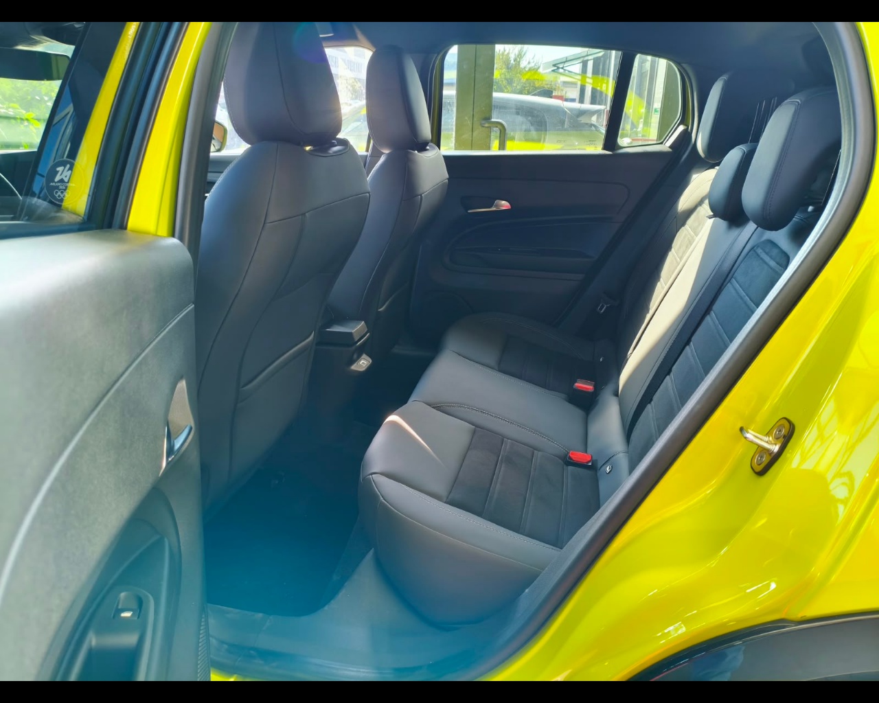 Foto FIAT 600 Hybrid Sport Edizione Milano Cortina 2026 1.2 Hybrid 145cv