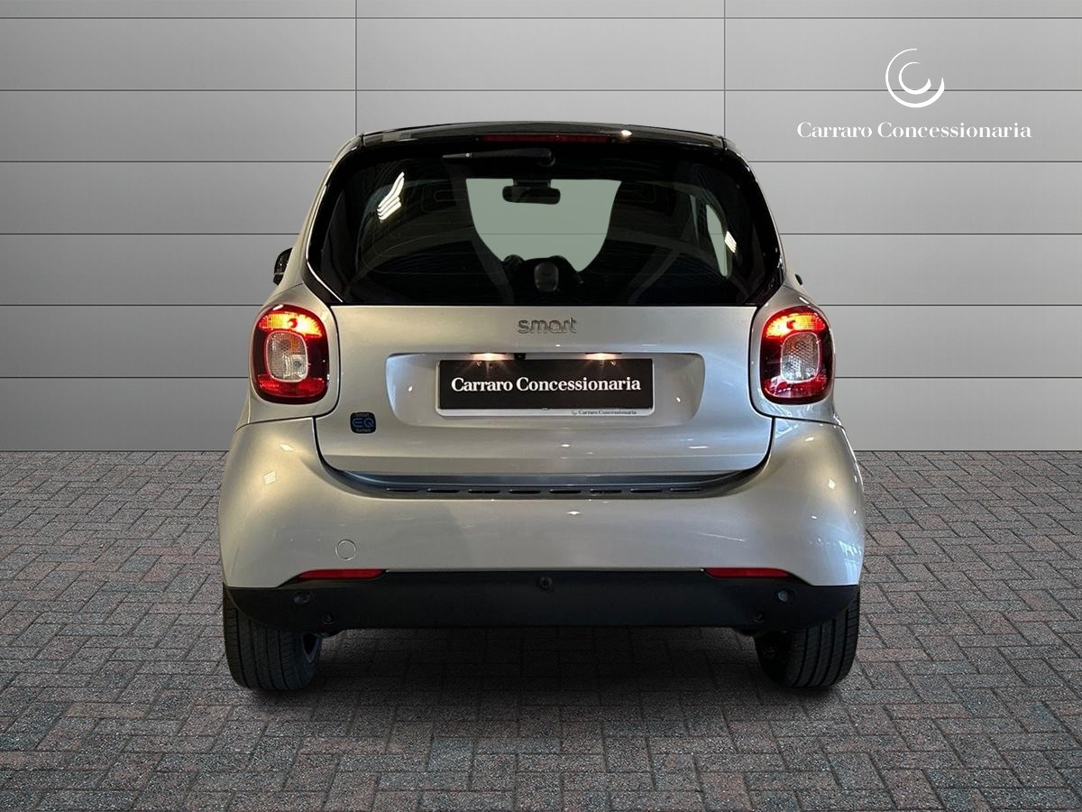 smart fortwo fortwo 4,6kW EQ Pure - 4