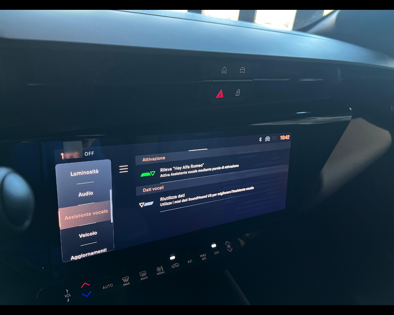 Foto ALFA ROMEO Junior Ibrida Ibrida 1.2 136cvHybrid Edct6