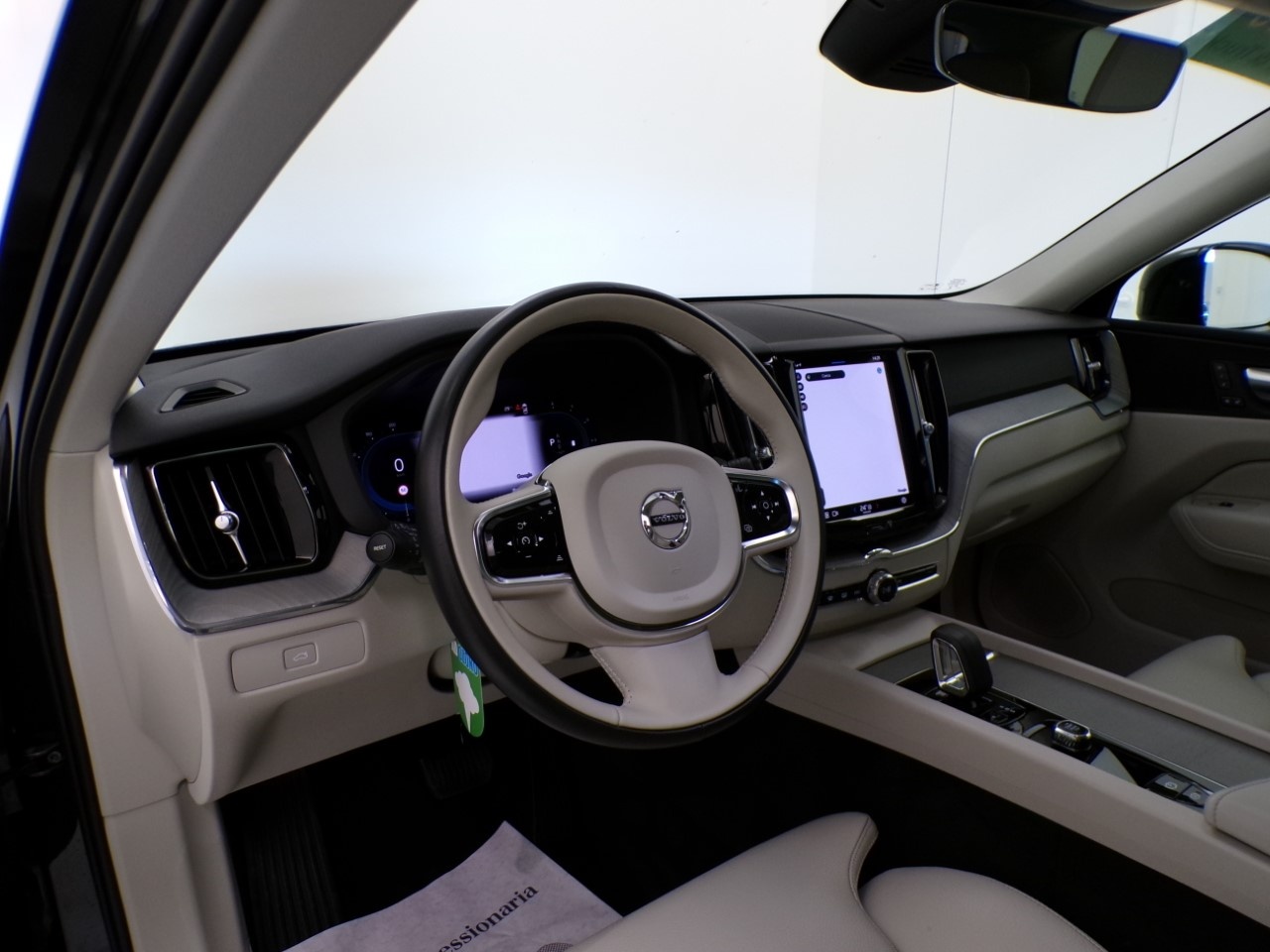 Volvo XC60 XC60 2.0 B4 Plus Dark AWD automatico - 12