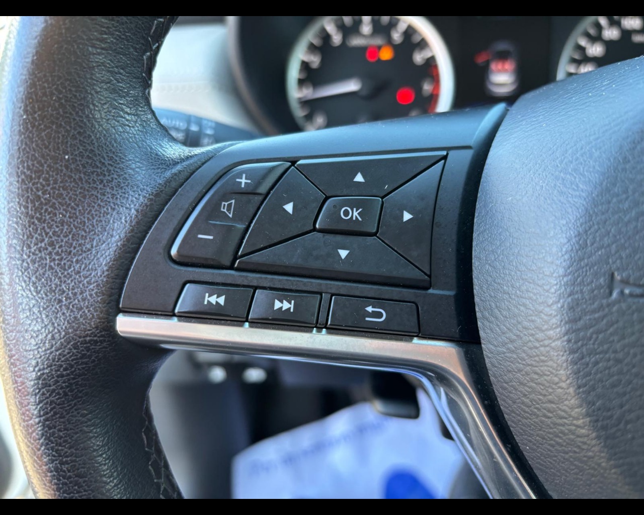 Foto NISSAN Micra 1.0 ig-t N-Design 92cv