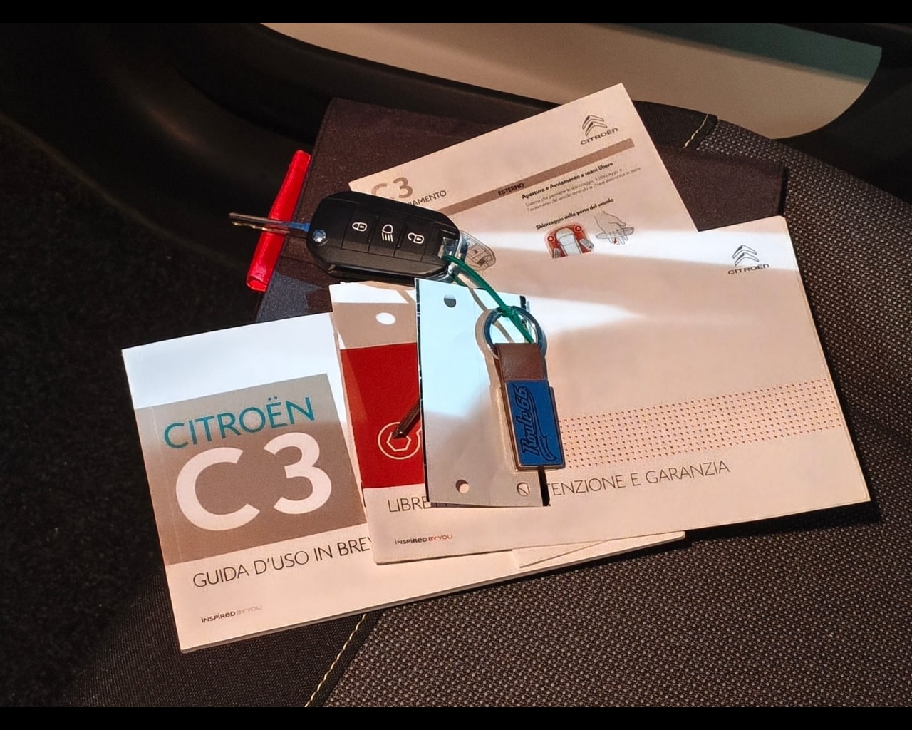 Foto CITROEN C3 1.2 puretech Feel s&s 83cv  