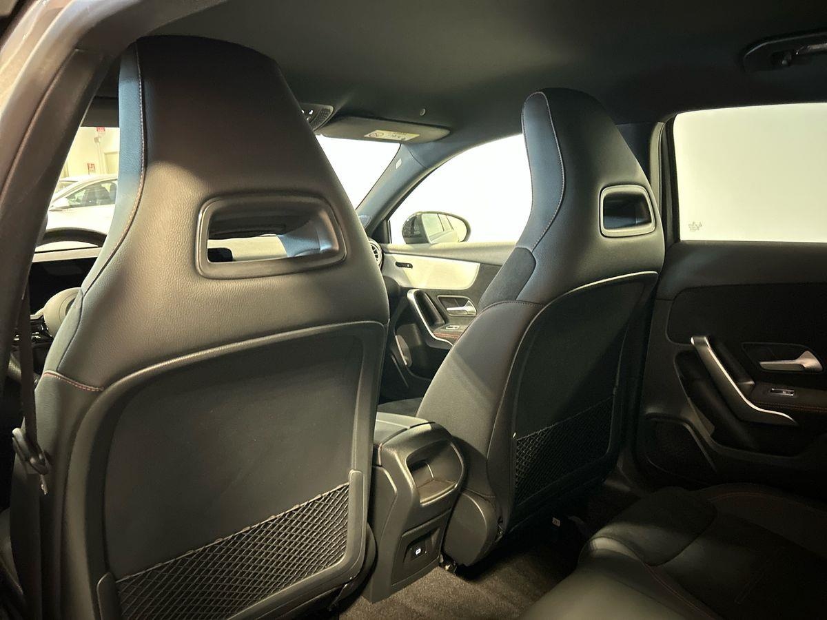 Mercedes  Classe A 250 e Plug-In-Hybrid Advanced Plus AMG Line Speedshift DCT AMG 8G - 18