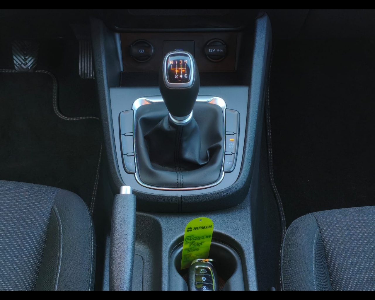 Foto HYUNDAI Kona 1.0 t-gdi 48V Xline Style Pack 2wd 120cv imt