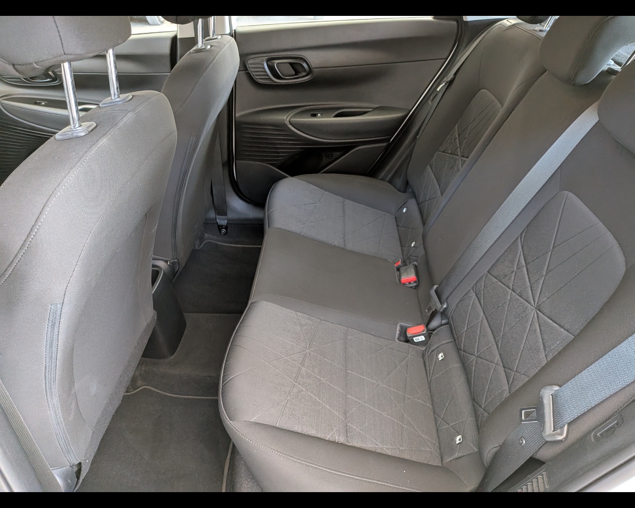 Foto HYUNDAI Bayon 1.0 t-gdi 48V Xline imt