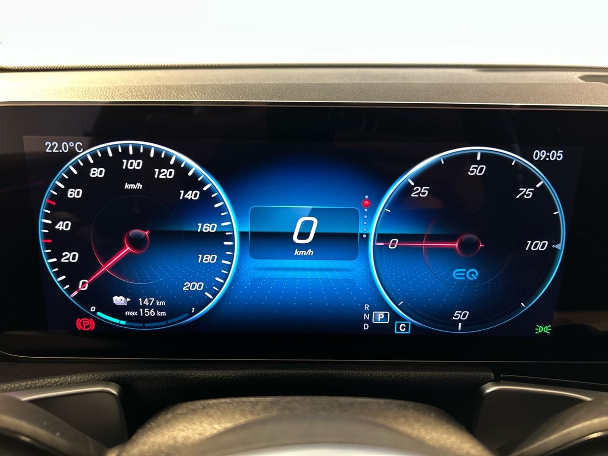 Mercedes  EQB 250+ Sport Edition1 - 13