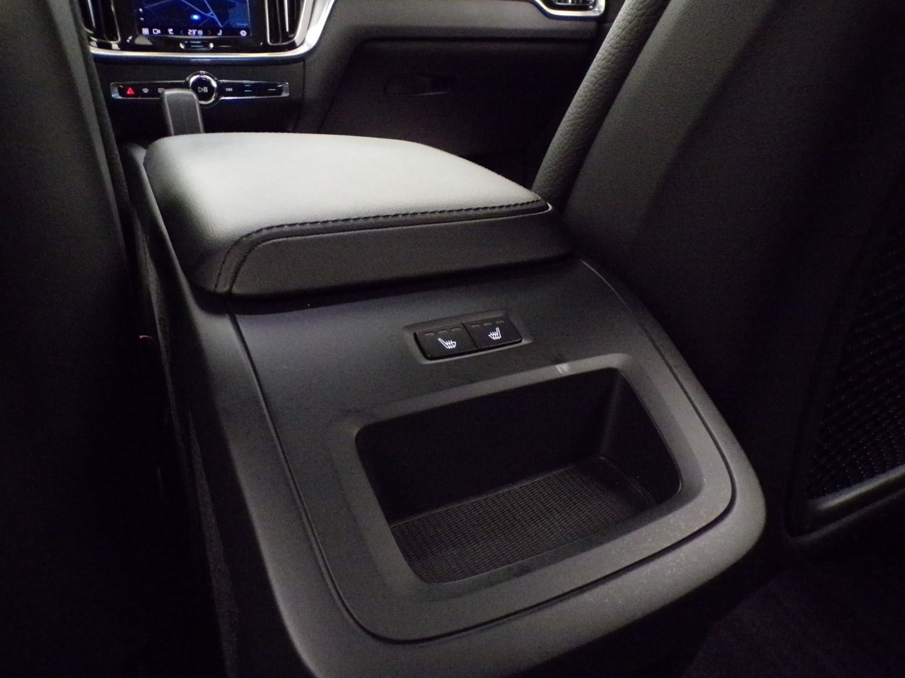 Volvo V60 V60 Cross Country 2.0 B4 Ultimate AWD automatico - 16