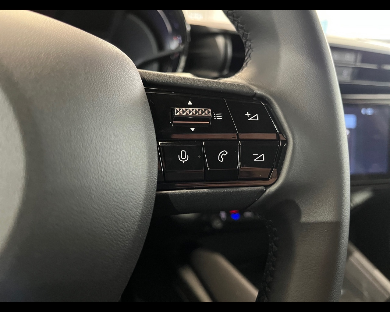 Alfa Romeo Junior Nuovo Ibrido benzina Junior Rovigo