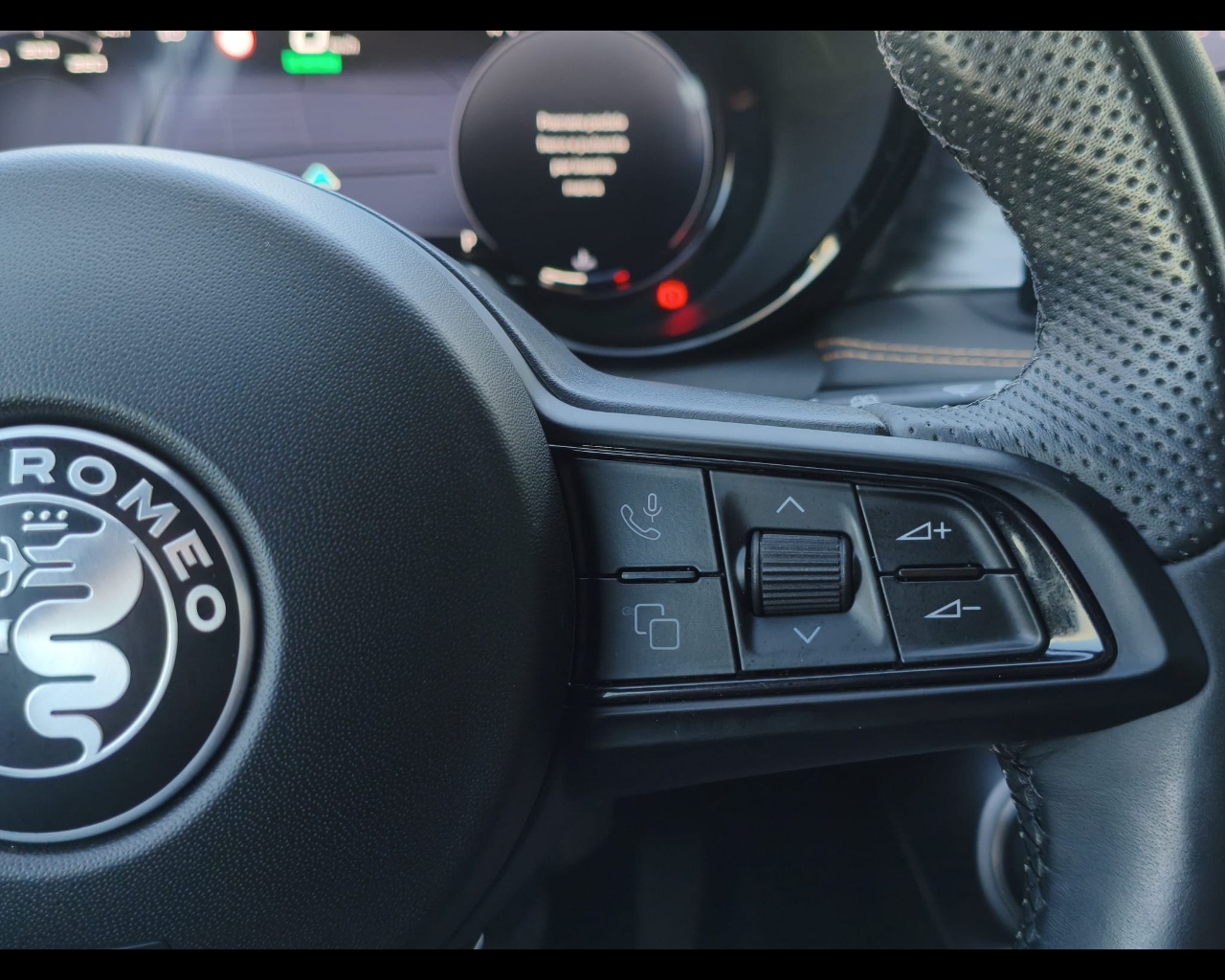 Foto ALFA ROMEO Tonale 1.5 hybrid Ti 160cv tct7