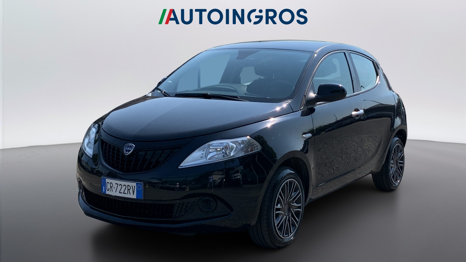 LANCIA Ypsilon Ypsilon 1.0 firefly hybrid Silver s&s 70cv
