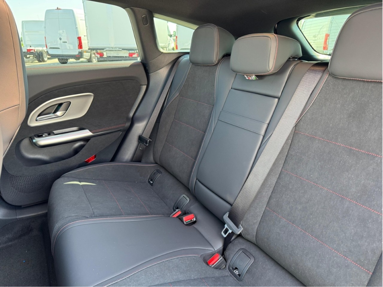 Mercedes CLA Shooting Brake Elettrica CLA Shooting Brake 250+ con tecnologia EQ Premium - 12